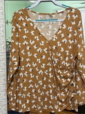 Cato Floral V-Neck Top
